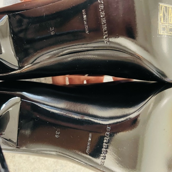 Brand new BURBERRY black pumps! Size 39 never worn. - Picture 6 of 6
